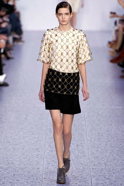 Look 38